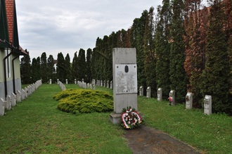 A magyar hősök emléknapján az egregyi városrész katonai emlékparkjában tisztelgett városunk az...