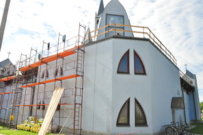Teljesen megújítják a Szent Lélek templom tetőszerkezetét.